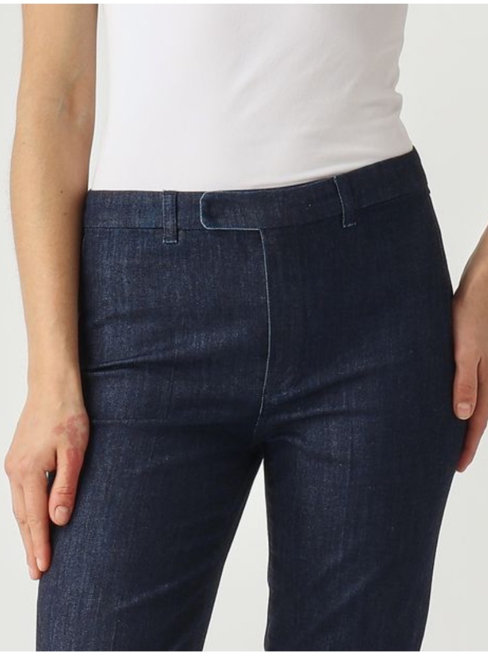 S’ MaxMara Denim. S’MaxMara Skinny Fit Capri Jeans.